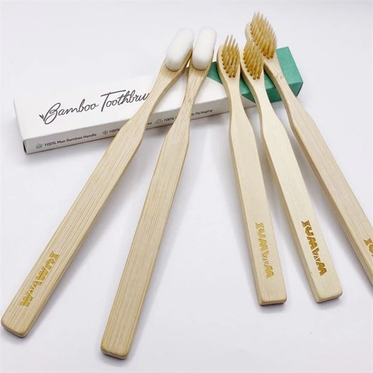 Escova de dentes de bambu natural reciclável